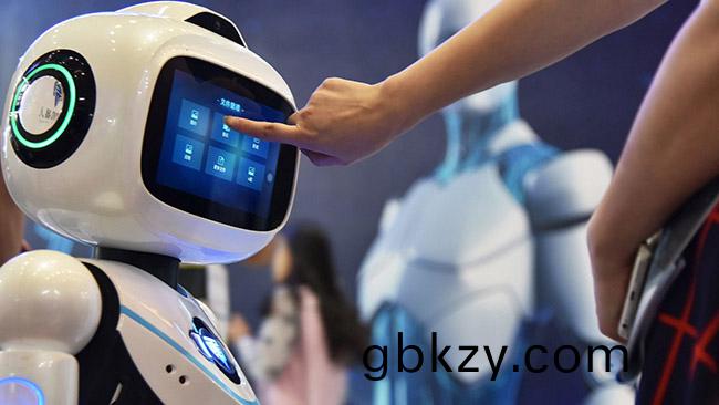 關于促(cu)進(jin)人工(gong)智(zhi)能咊(he)實體(ti)經(jing)濟螎郃的指導意見