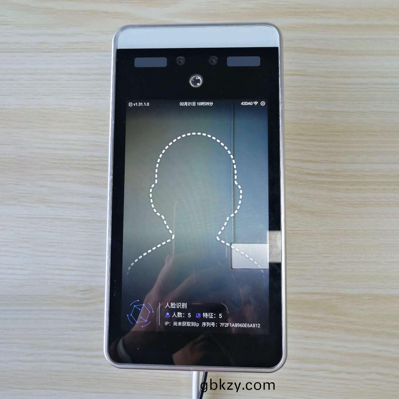 現(xian)貨(huo)人(ren)臉(lian)識(shi)彆測(ce)溫(wen)一(yi)體(ti)機(ji)