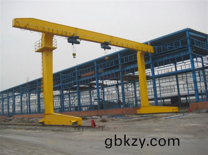 L型電動葫蘆門(men)式(shi)起(qi)重(zhong)機(ji)